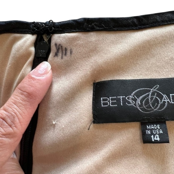 Betsy & Adam Lace Overlay Formal Maxi Dress Size 14 *missing sash* - Picture 10 of 10